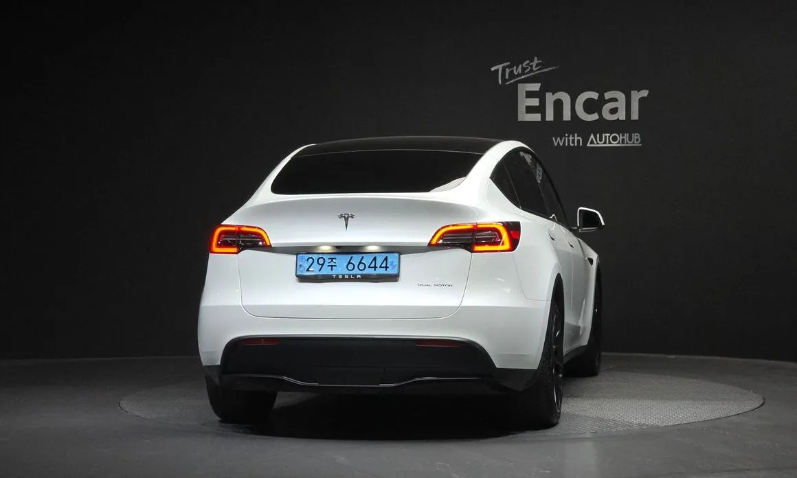 Tesla Model Y — фото 3