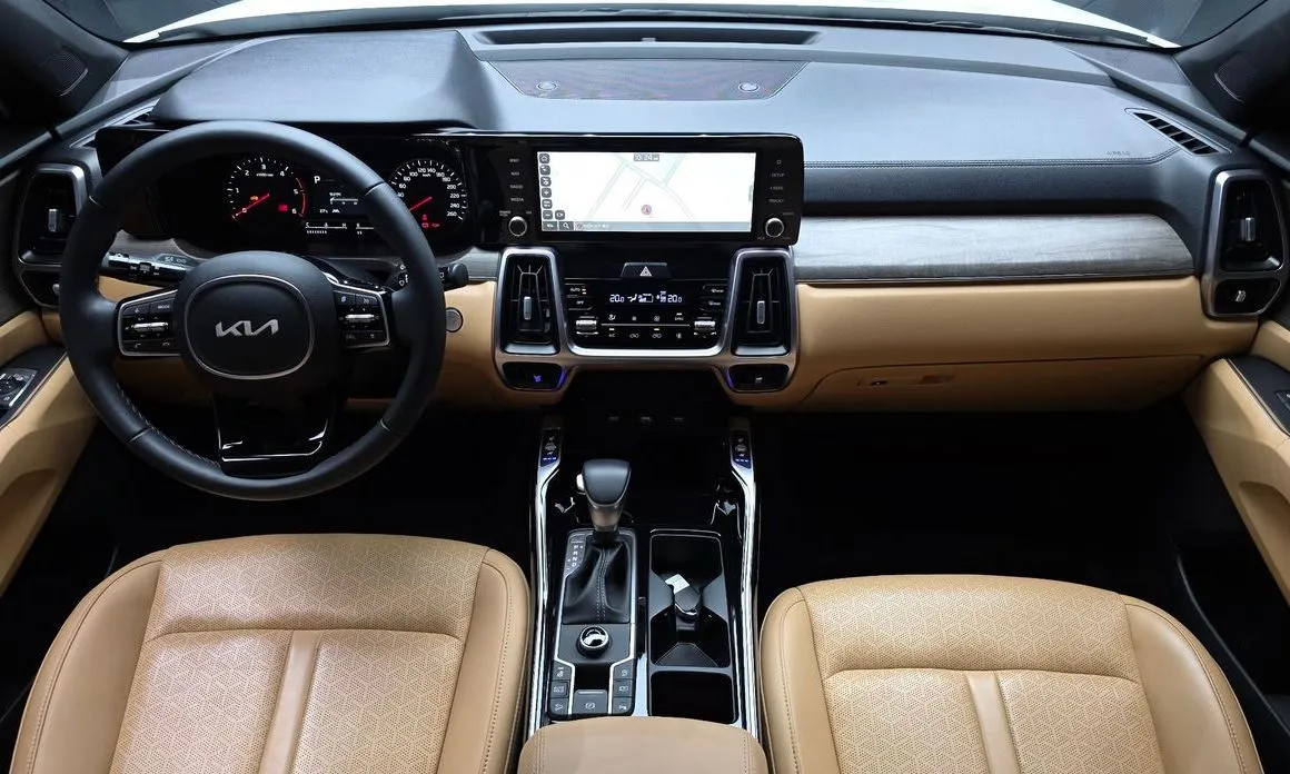 Kia Sorento — фото 10