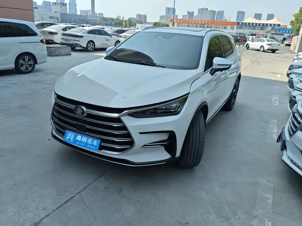 BYD Tang New Energy — фото 1