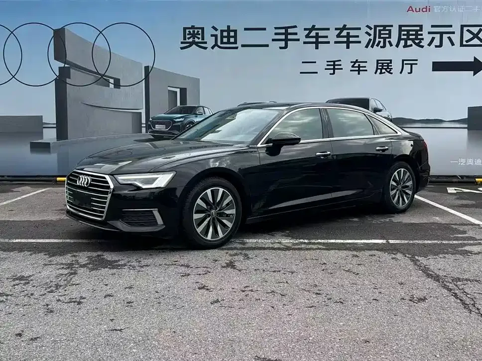 Audi A6L — фото 1