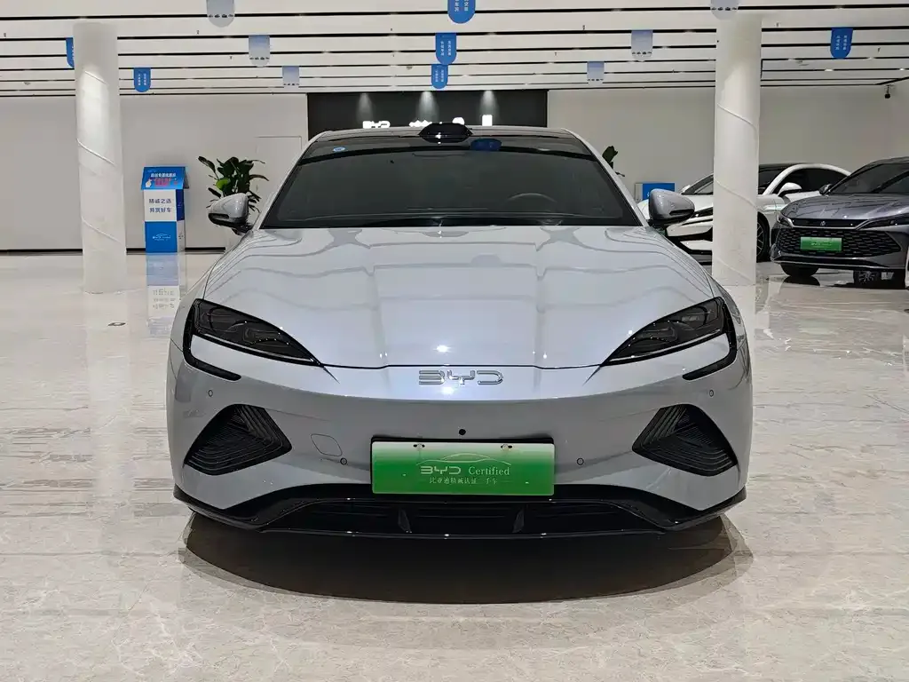 BYD Seal — фото 8