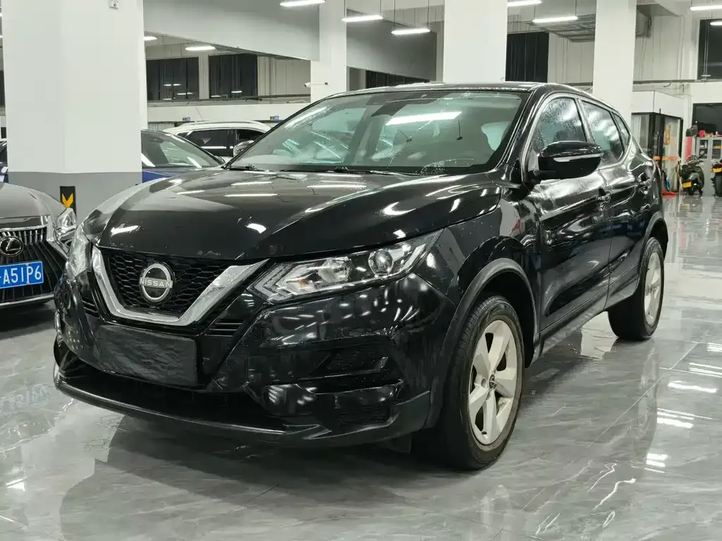 Nissan Qashqai — фото 8