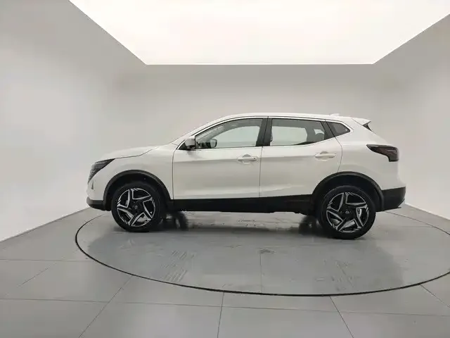 Nissan Qashqai — фото 8