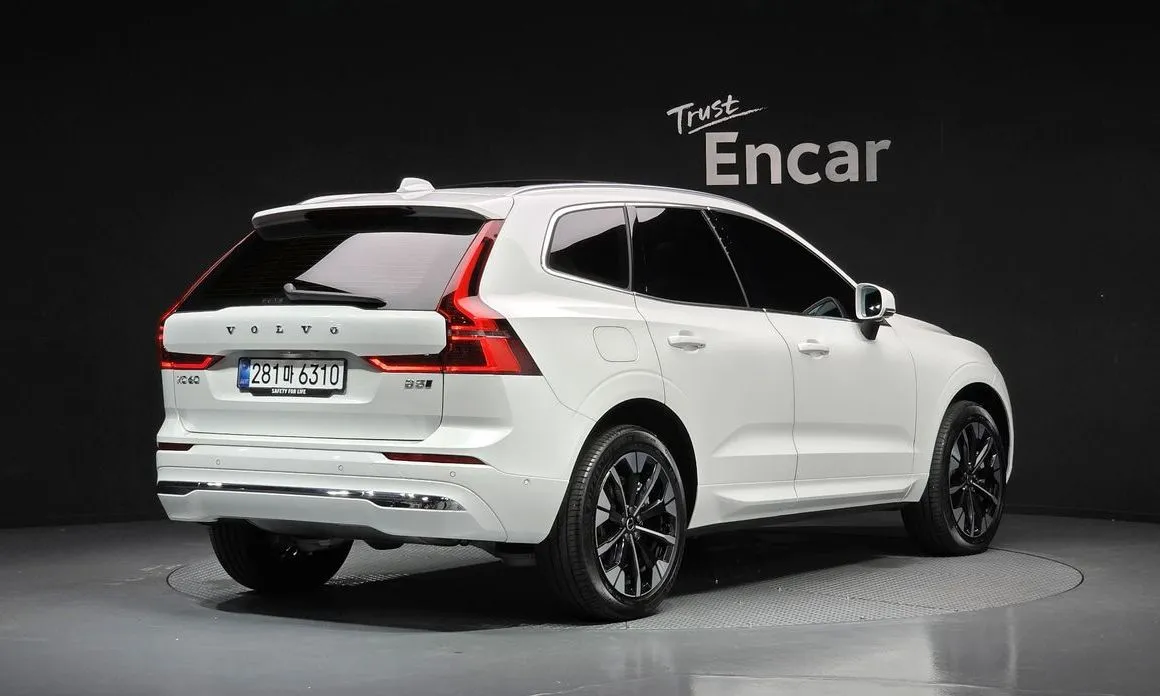 Volvo XC60 — фото 4