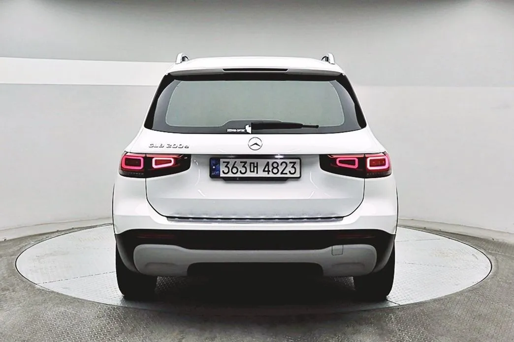 Mercedes-Benz GLB-Class — фото 2