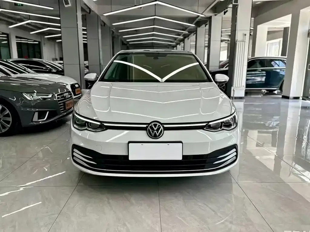 Volkswagen Golf — фото 5