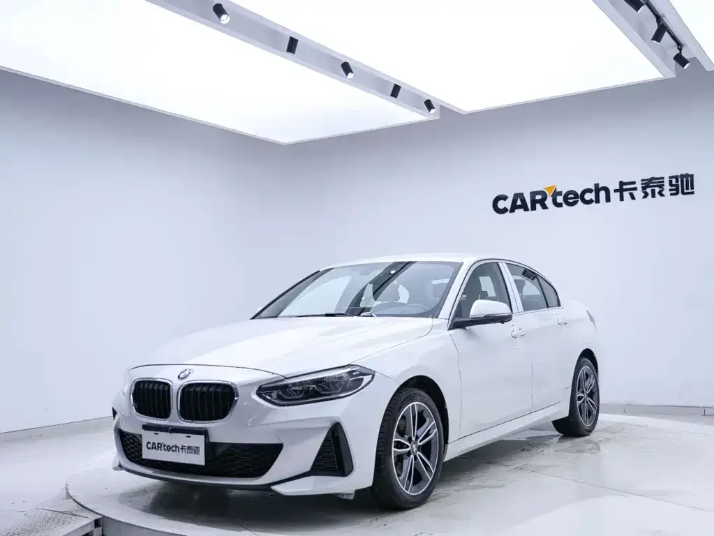 BMW 1 Series 2023 из CN, фото 5