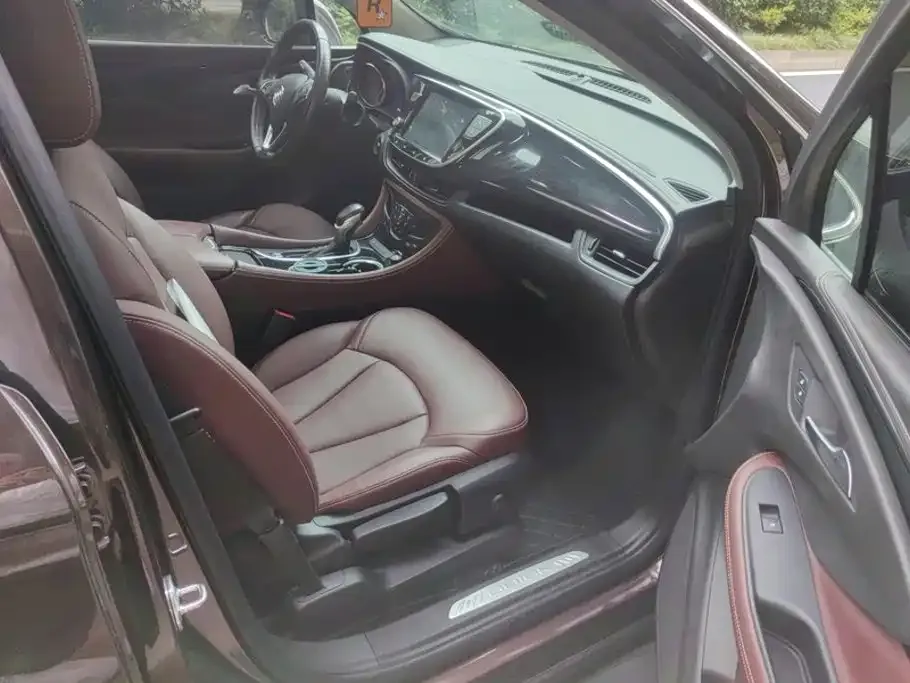Buick Envision Plus — фото 2