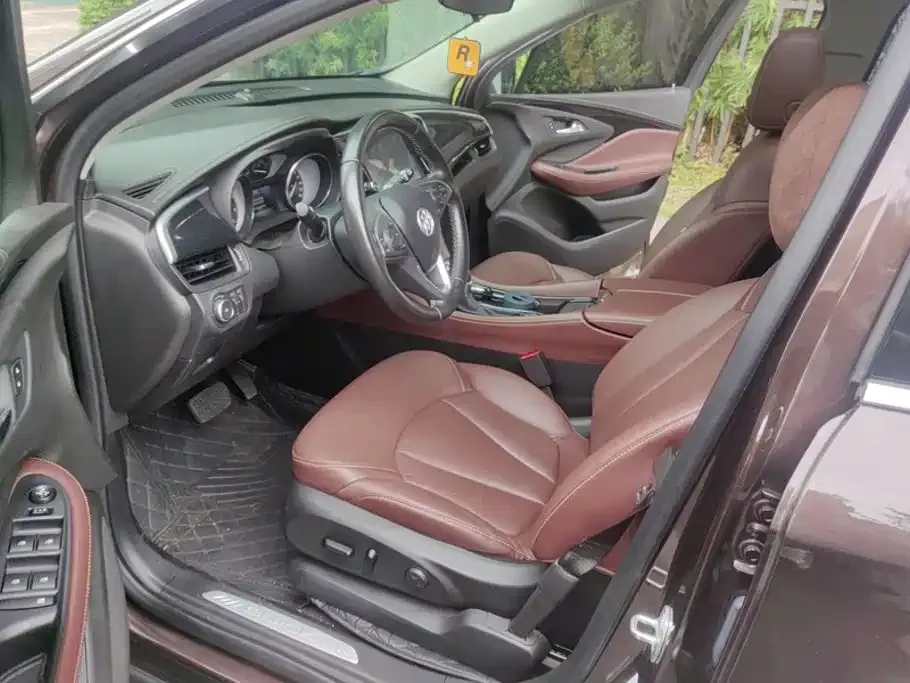 Buick Envision Plus — фото 9