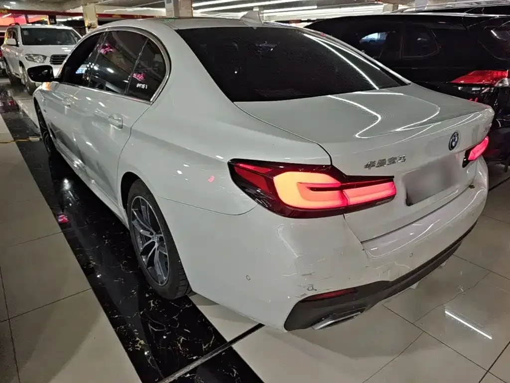 BMW 5 Series New Energy — фото 6