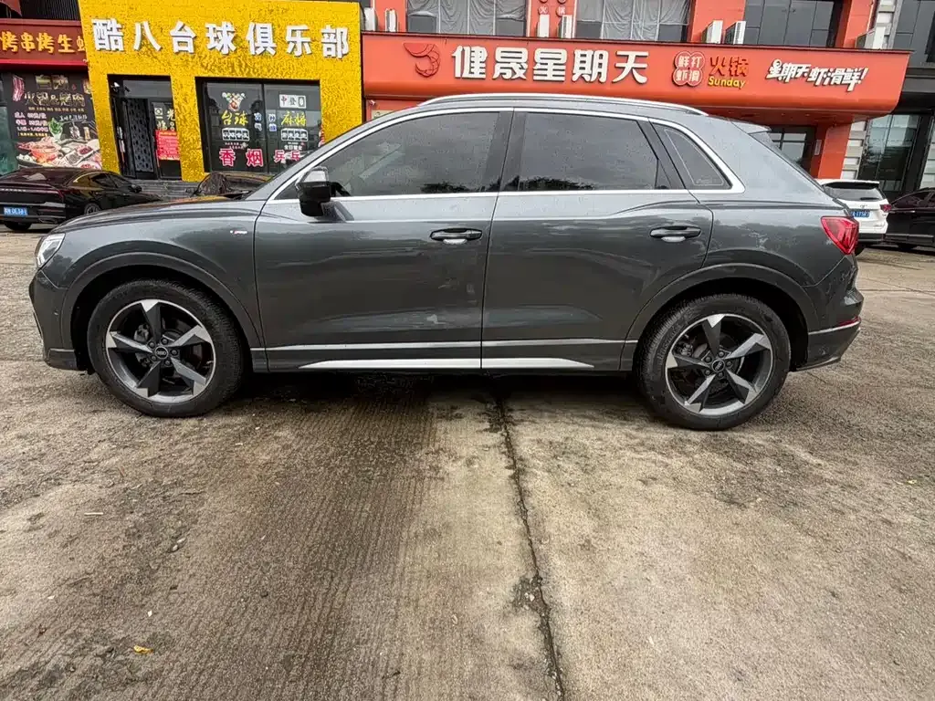Audi Q3 — фото 10