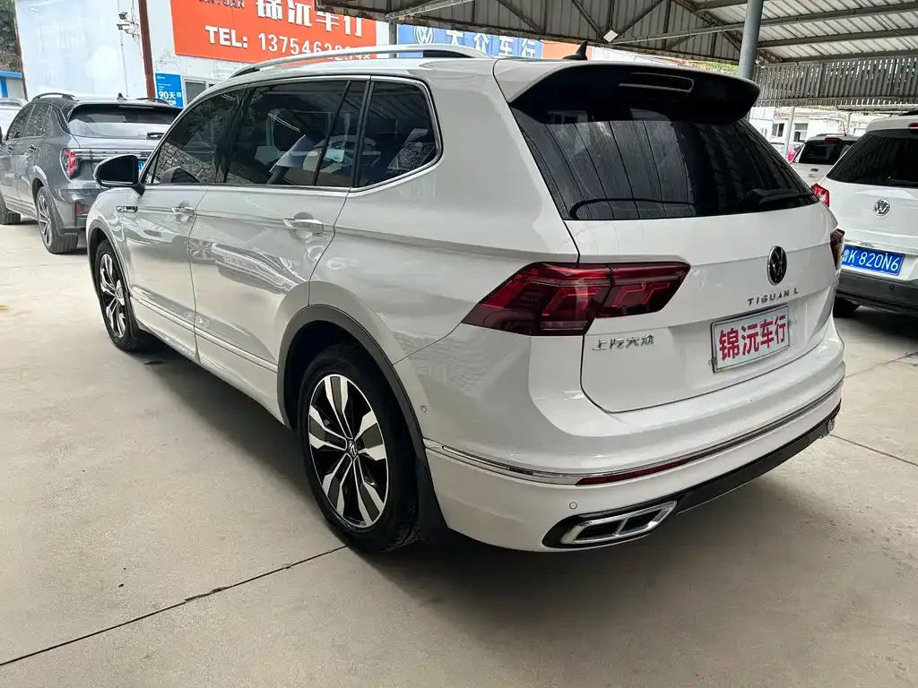 Volkswagen Tiguan L — фото 3