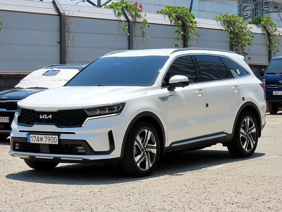 Kia Sorento — фото 9