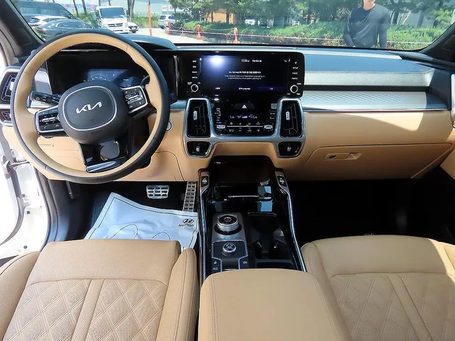 Kia Sorento — фото 6