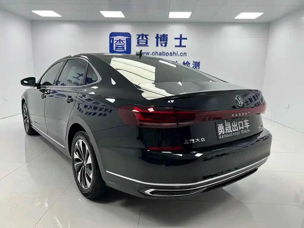 Volkswagen Passat — фото 5
