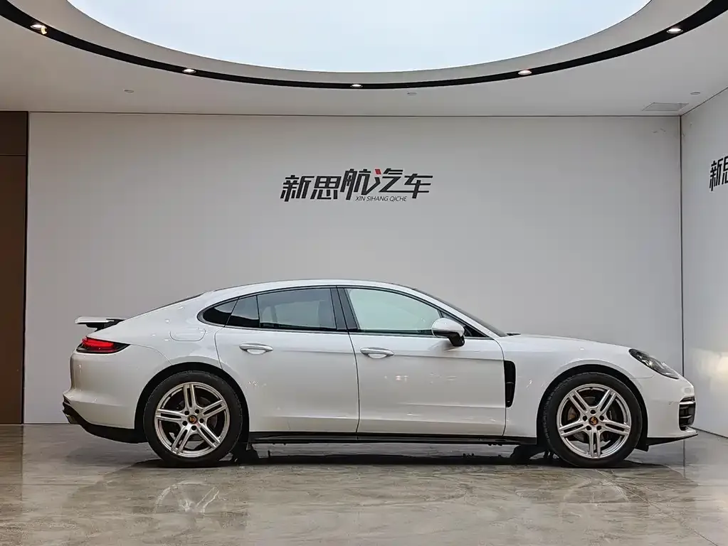 Porsche Panamera — фото 6