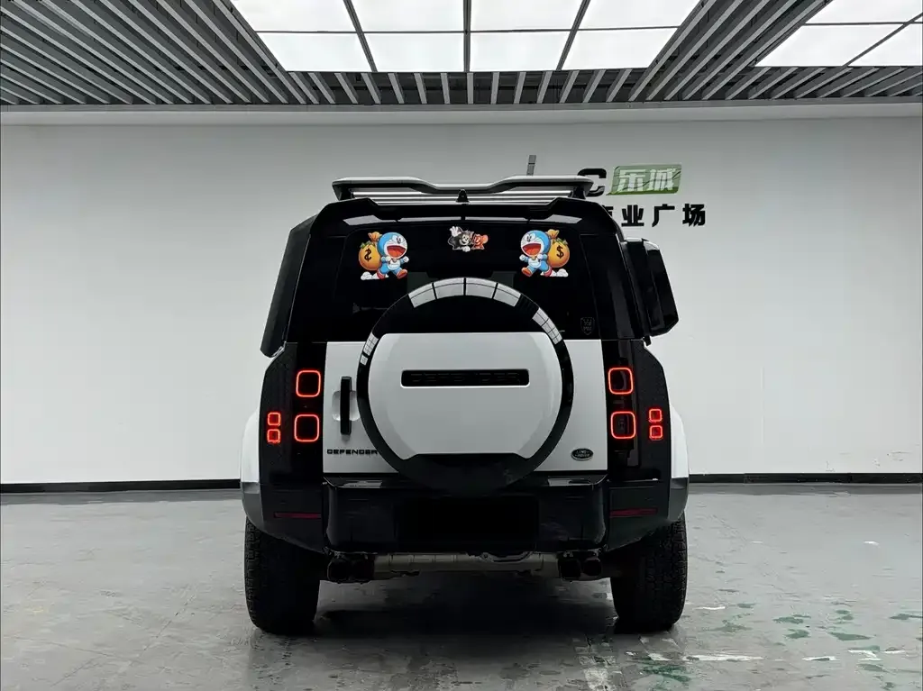 Land Rover Defender — фото 8
