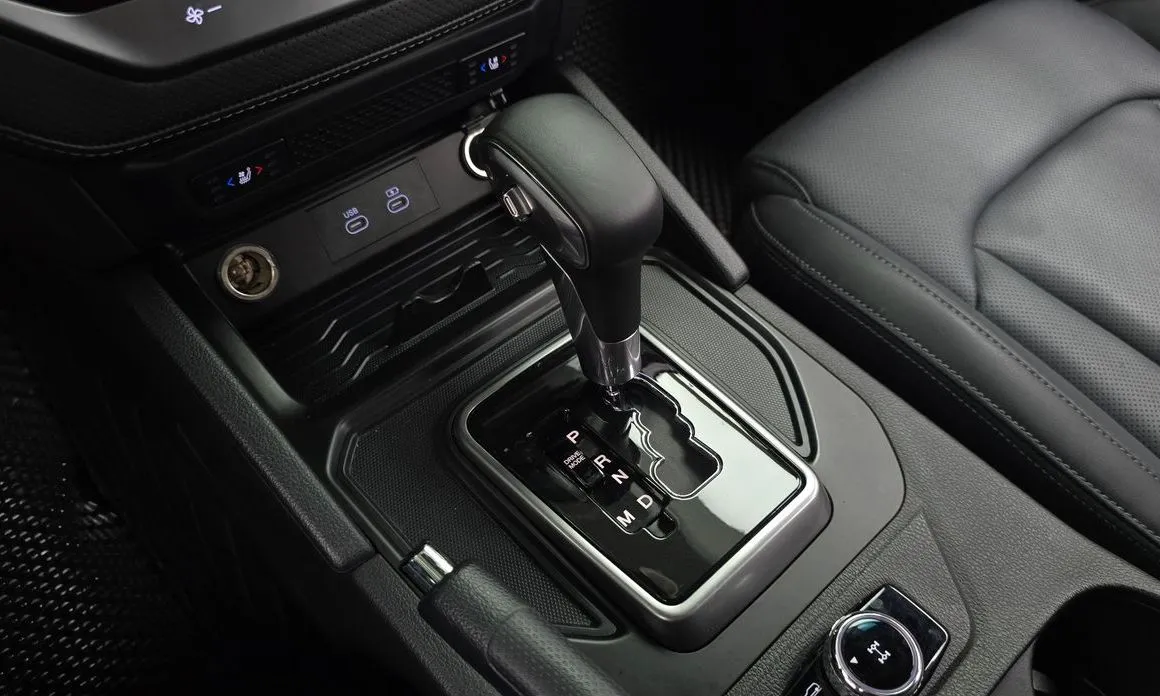 KG Mobility (Ssangyong) Rexton — фото 8