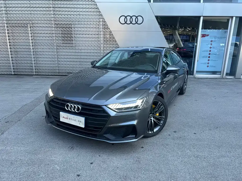 Audi A7 — фото 1