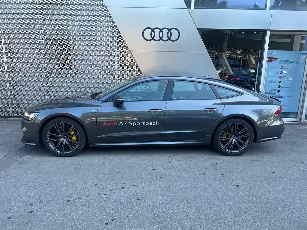 Audi A7 — фото 7