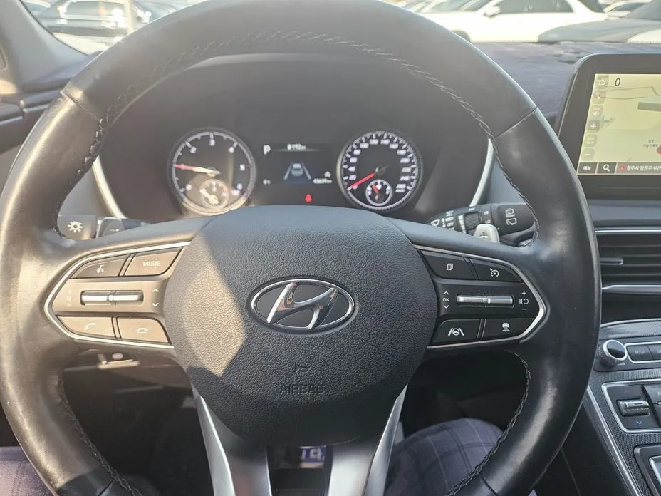 Hyundai Santafe — фото 5