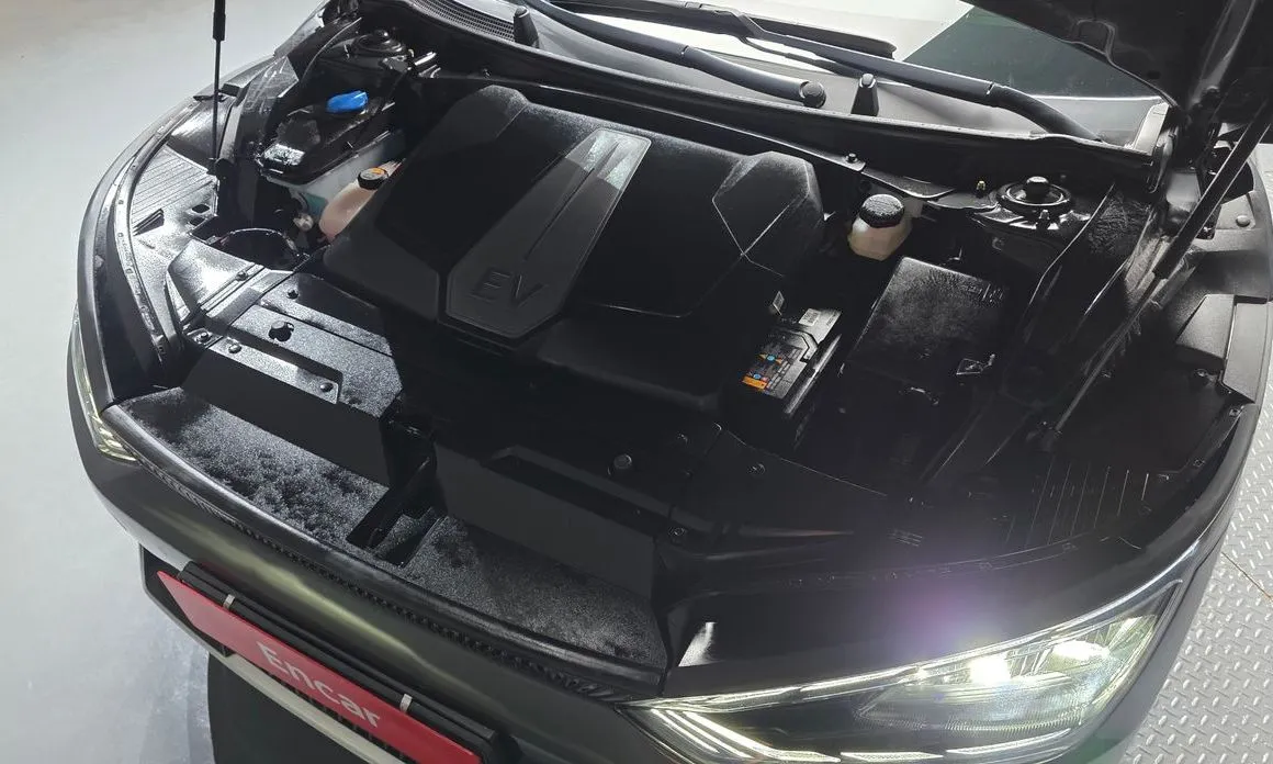 Kia EV6 2023 из KR, фото 5