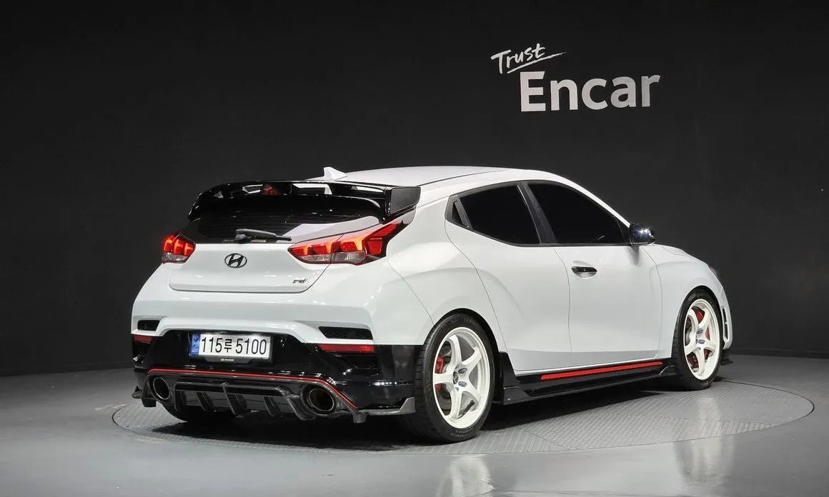 Hyundai Veloster — фото 4