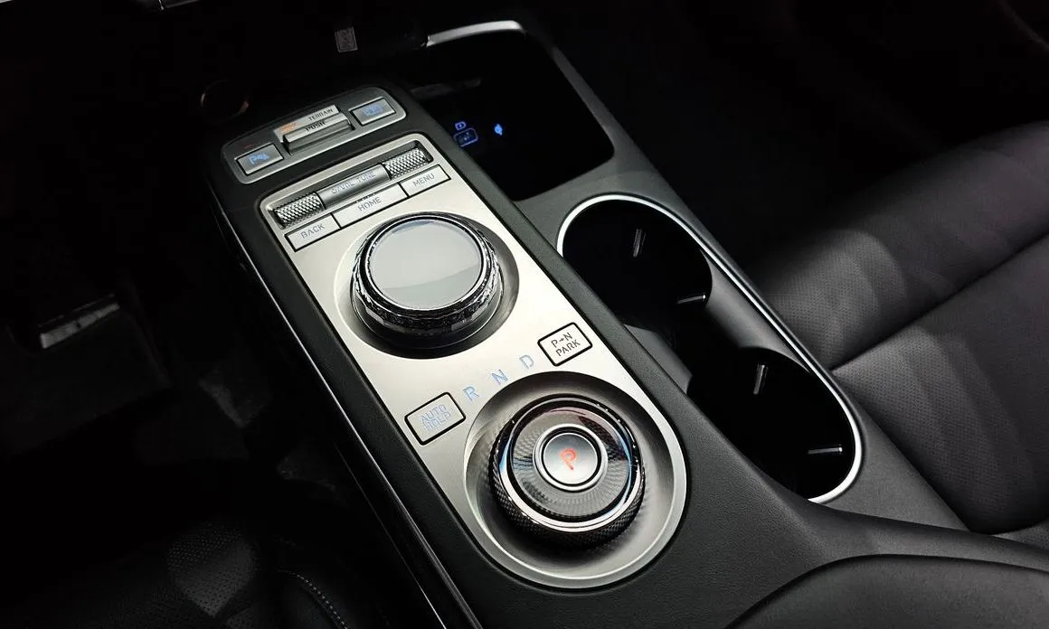 Genesis GV70 — фото 4