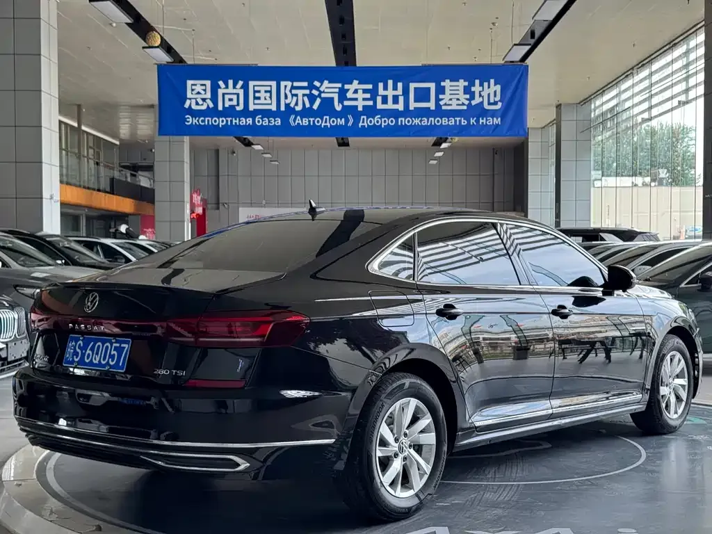 Volkswagen Passat — фото 8