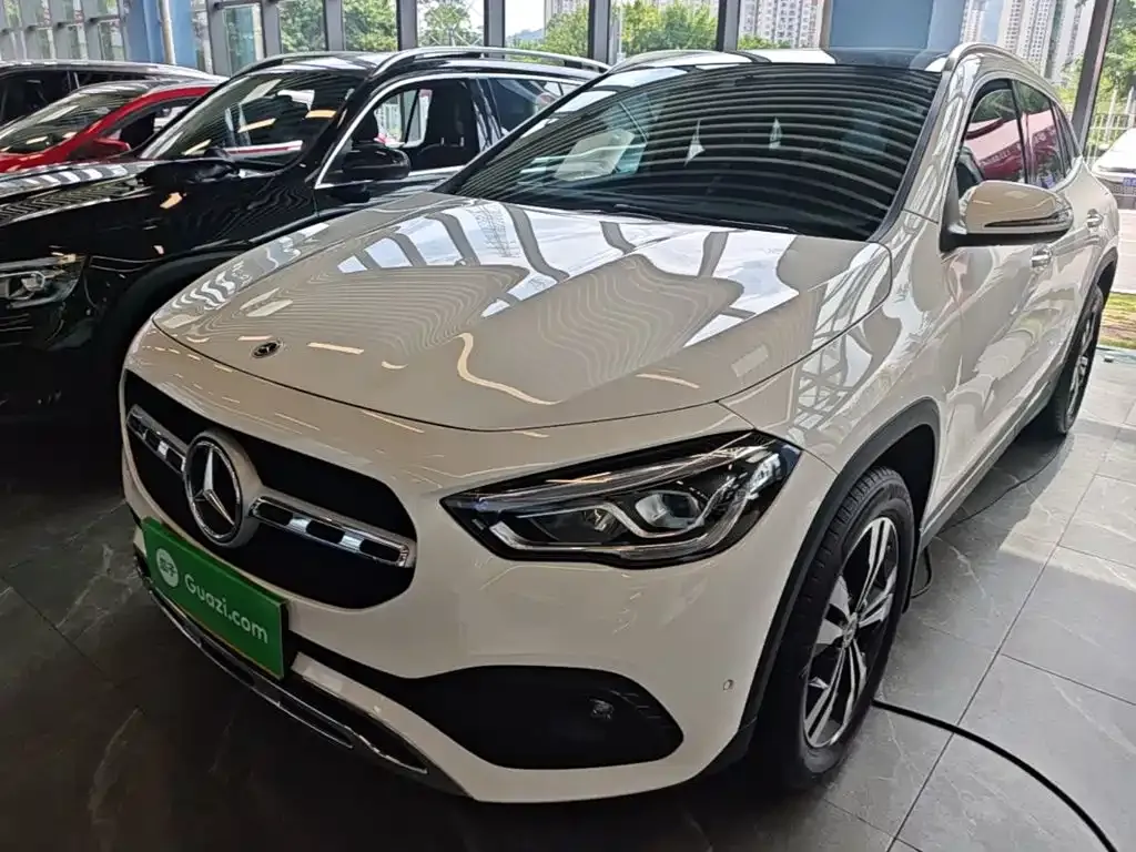 Mercedes-Benz GLA — фото 1
