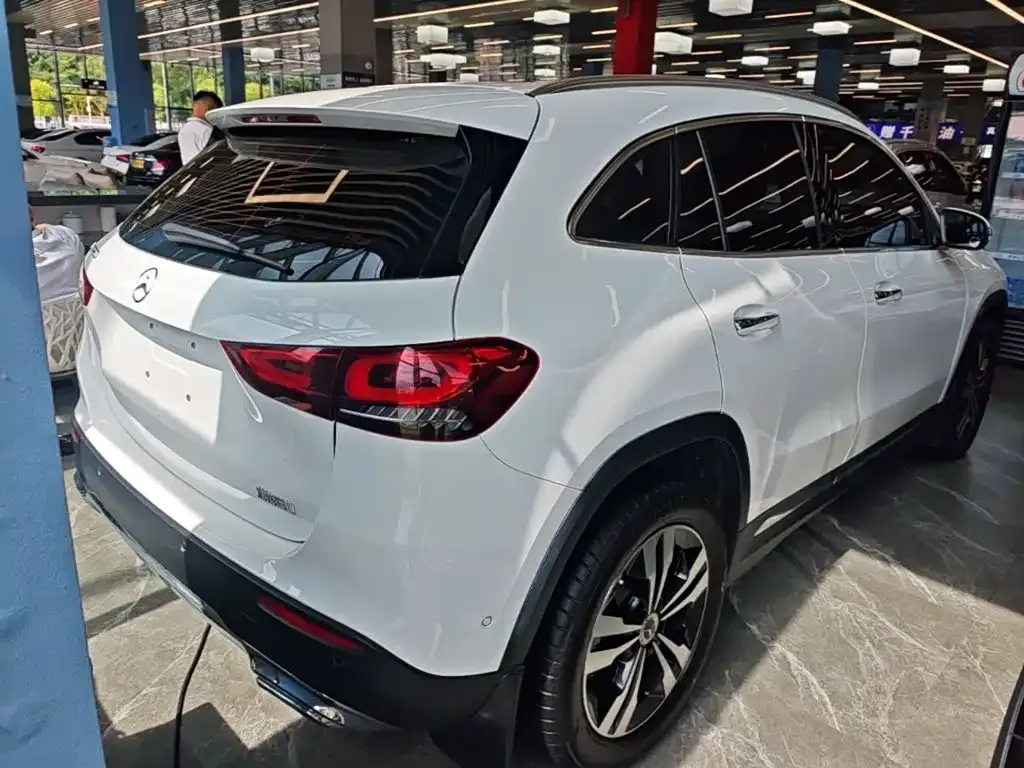 Mercedes-Benz GLA — фото 3