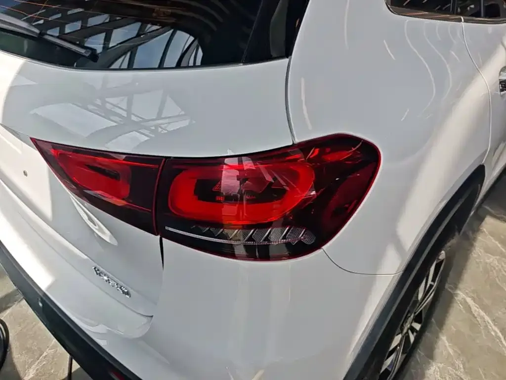 Mercedes-Benz GLA — фото 6