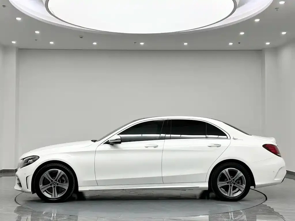 Mercedes-Benz C-Class — фото 4