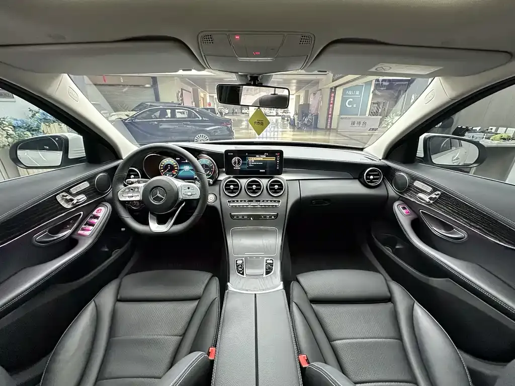 Mercedes-Benz C-Class — фото 10