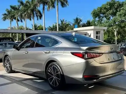Lexus ES — фото 2
