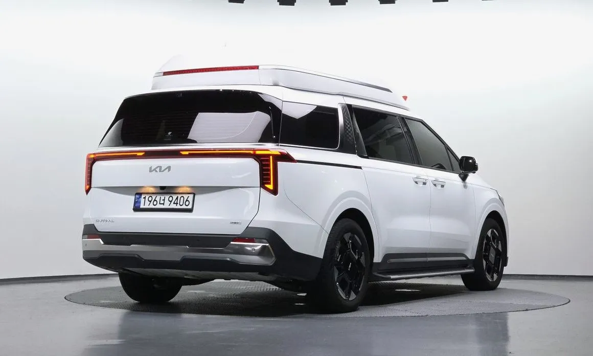 Kia Carnival — фото 10