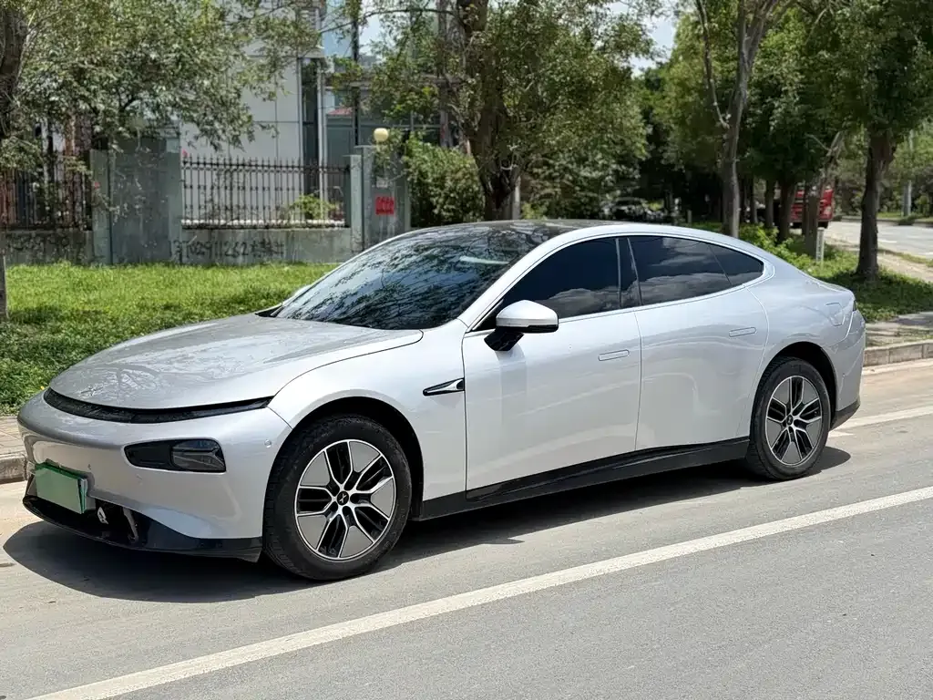 XPeng P7