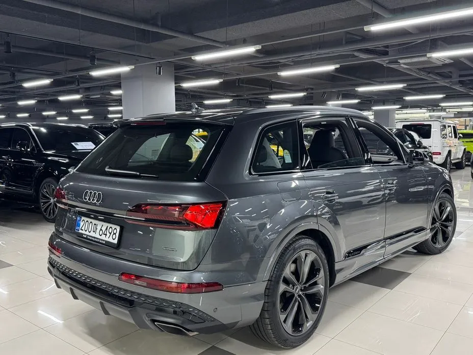 Audi Q7 2026 из KR, фото 4