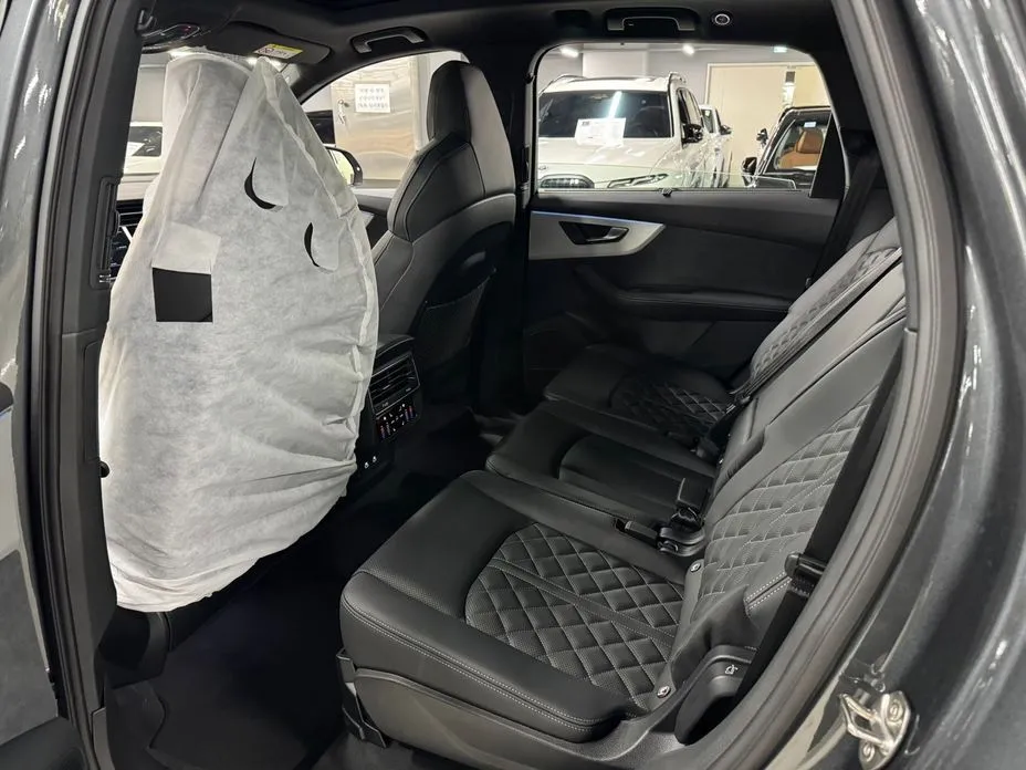 Audi Q7 2026 из KR, фото 6