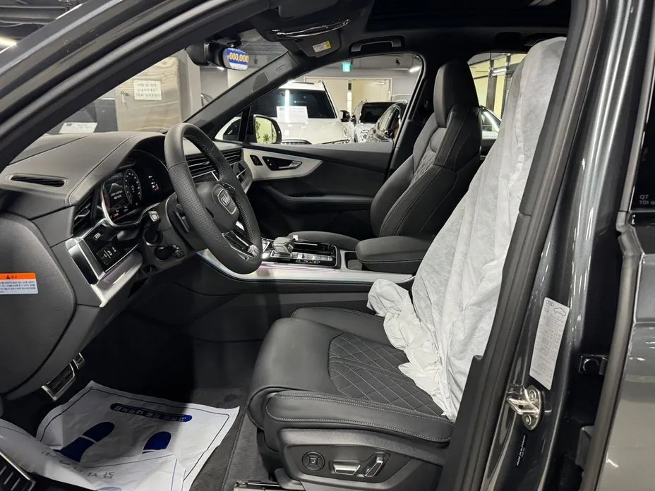 Audi Q7 2026 из KR, фото 10