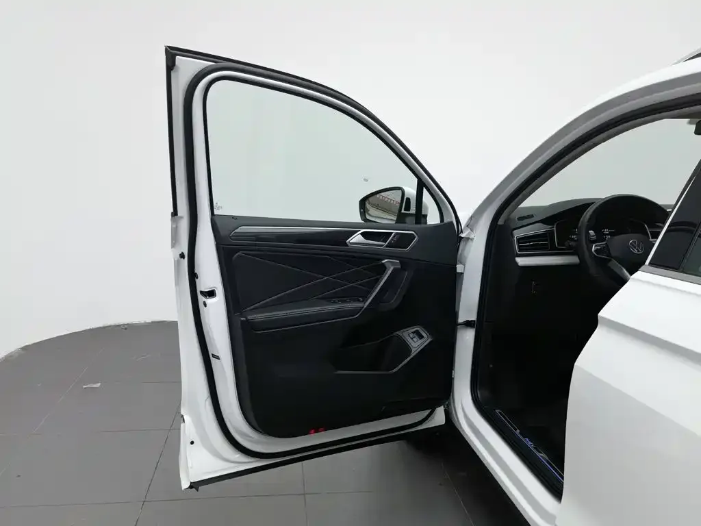Volkswagen 途观L插电混动 — фото 3