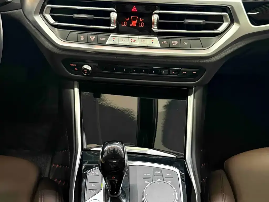 BMW 3 Series 2022 из CN, фото 6