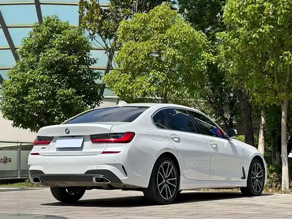 BMW 3 Series — фото 10