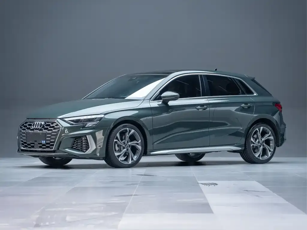 Audi A3 — фото 1