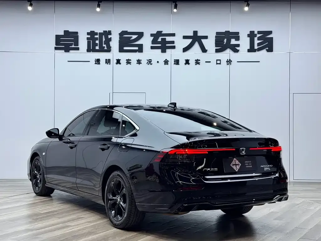 Honda Accord — фото 4