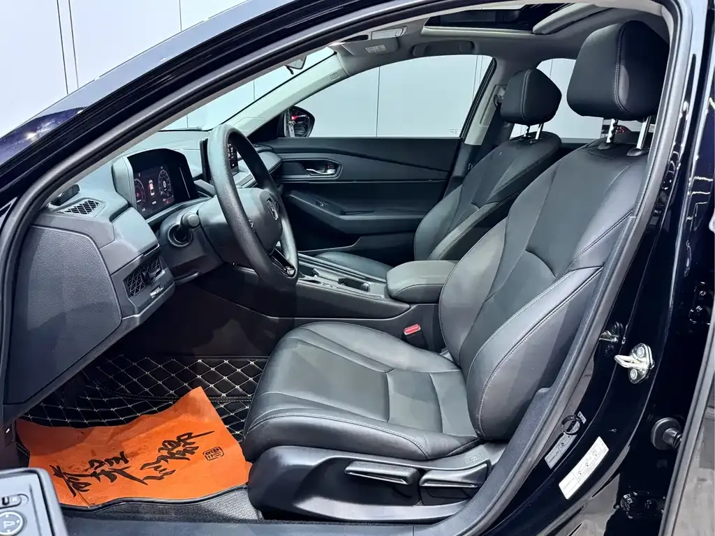 Honda Accord — фото 9