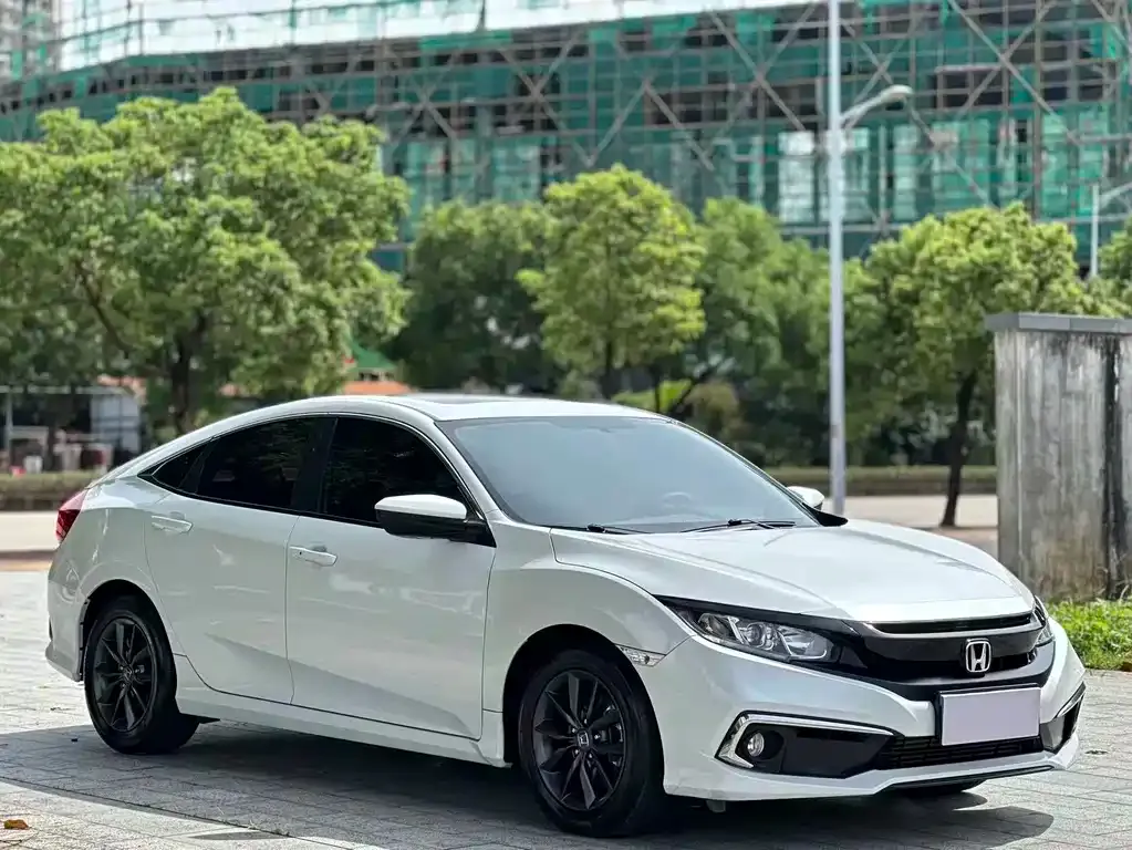 Honda Civic — фото 4