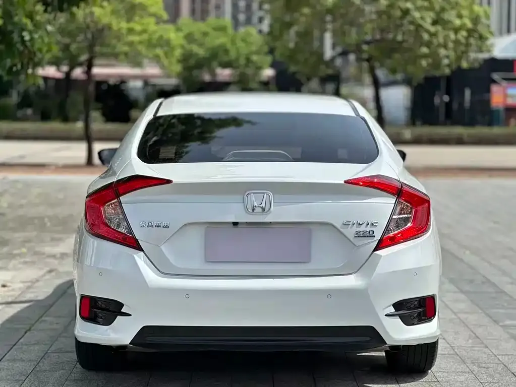 Honda Civic — фото 3