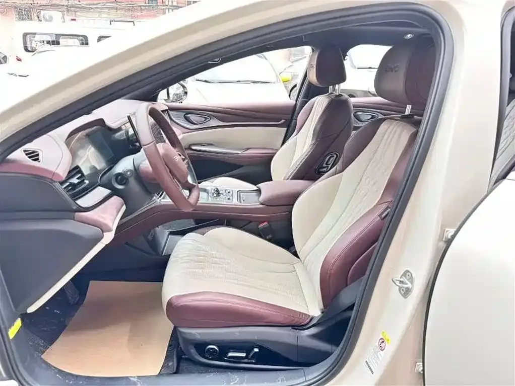 BYD Seal — фото 8
