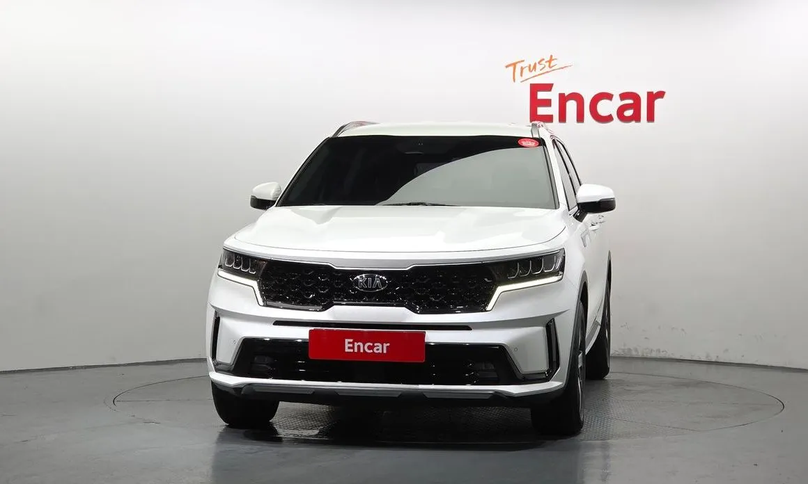 Kia Sorento — фото 7